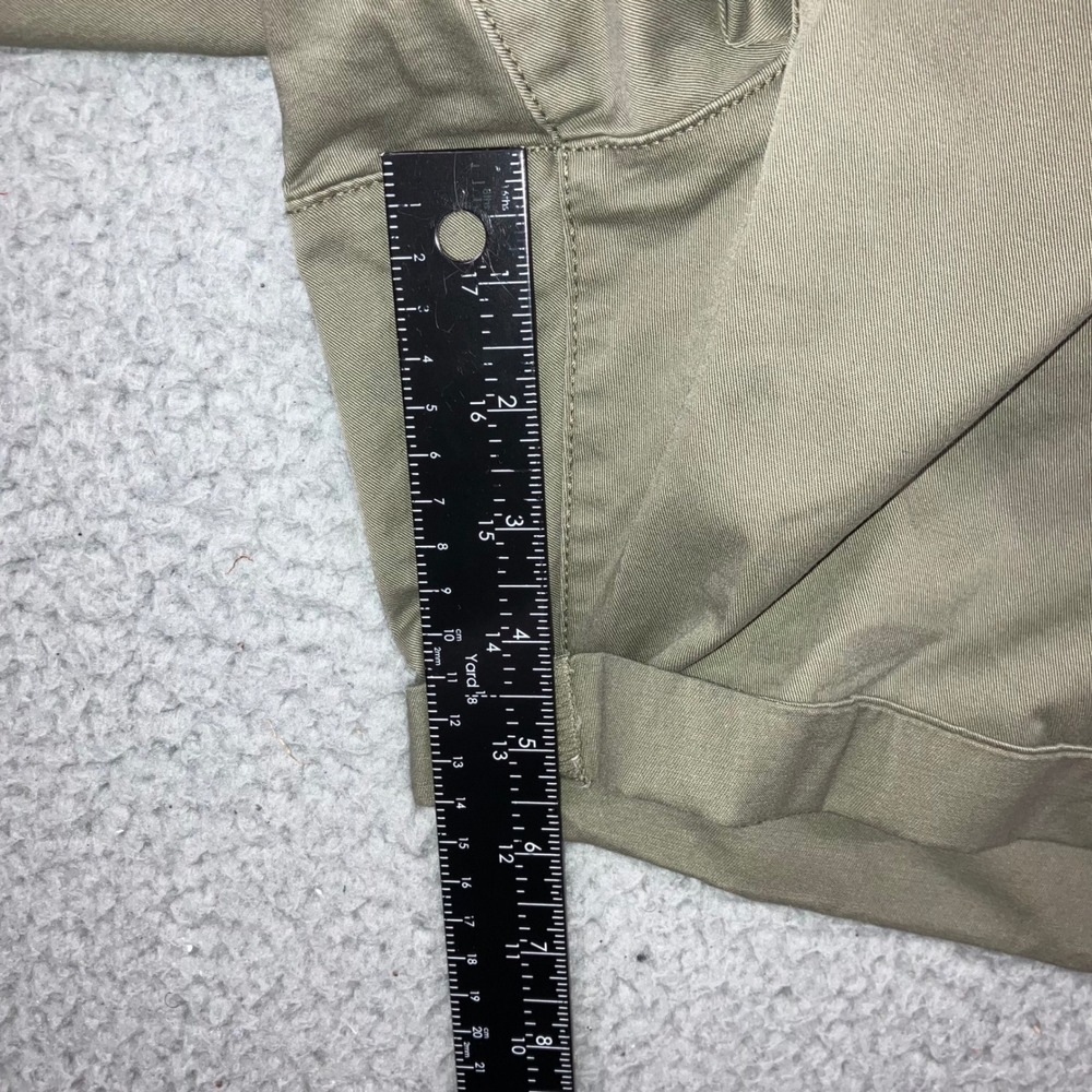Lane Bryant Shorts Women 20 Chino Casual American Outdoor Preppy Minimalist - Picture 6 of 9